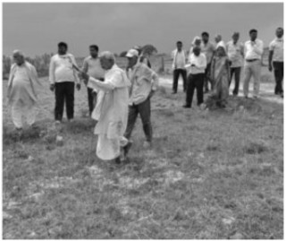 क्याम्पस भवन बनाउन स्थानीय समाजसेवीद्वारा जग्गा दान ।