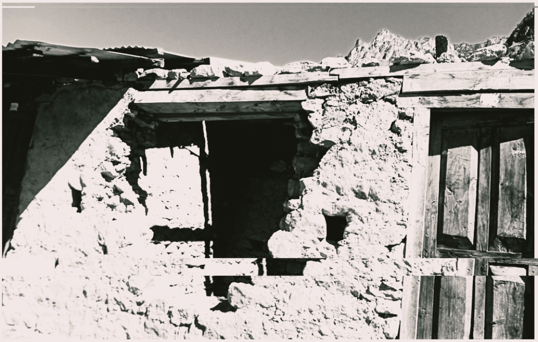 विद्यालय भवन भत्किदा ४ जना विद्यार्थी घाइते, एक गम्भिर ।