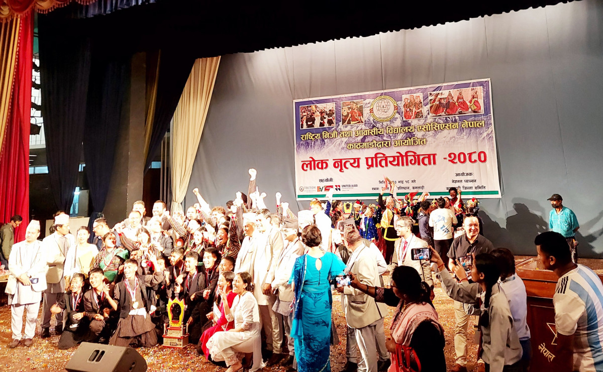नेशनल प्याब्सनको पाँचौं लोक नृत्य प्रतियोगितामा माउन्ट ग्लोरि प्रथम र मनास्लु वर्ल्ड स्कुल द्वितीय