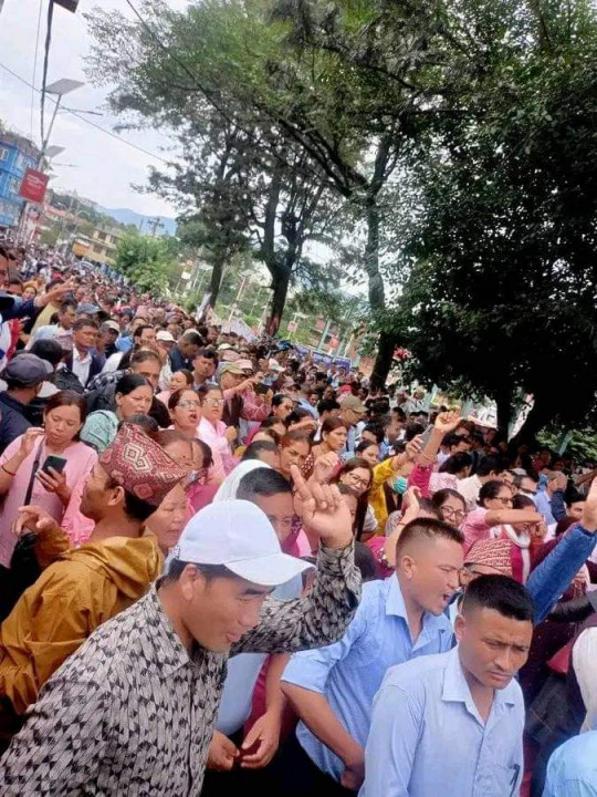 आजदेखी बिद्यालय नियमित पठनपाठन : राहत शिक्षकभने आन्दोलनमै