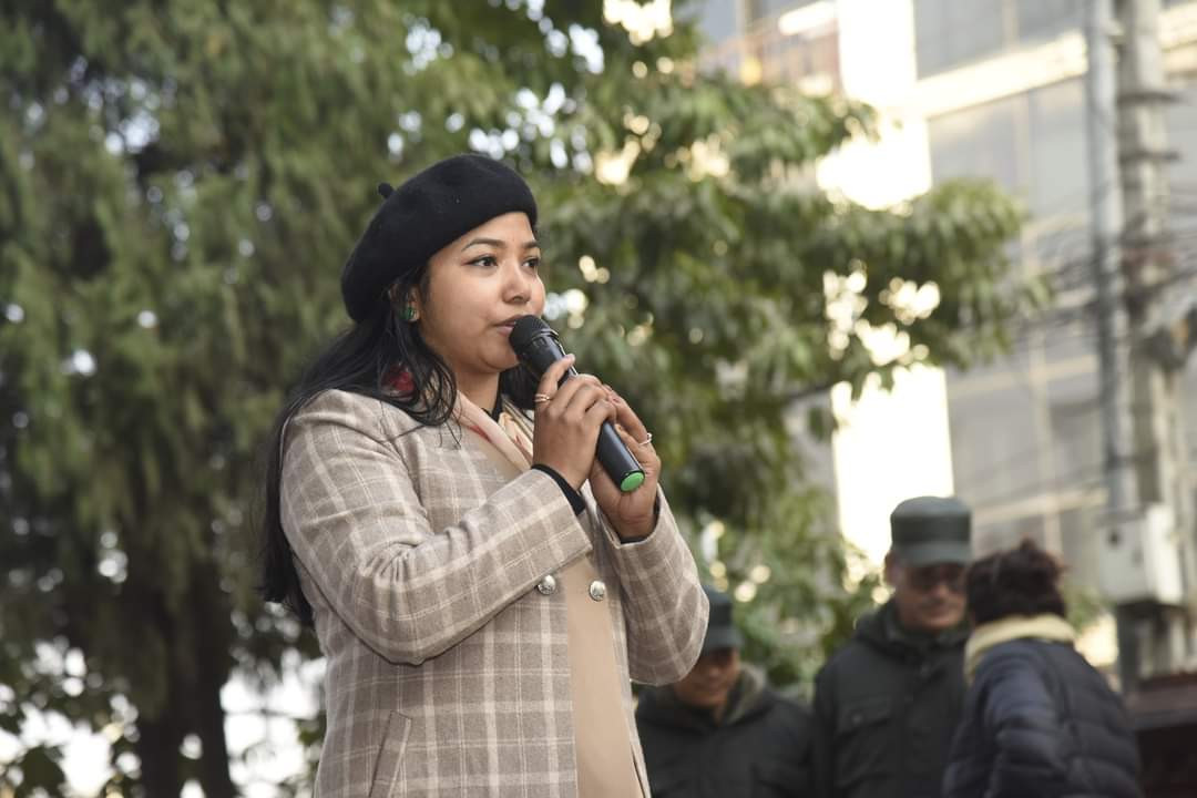 विपद्सँग जुध्न विद्यालयलाई पहिलो प्राथमिकतामा राख्नुपर्ने उपप्रमुख डंगोलको धारणा।