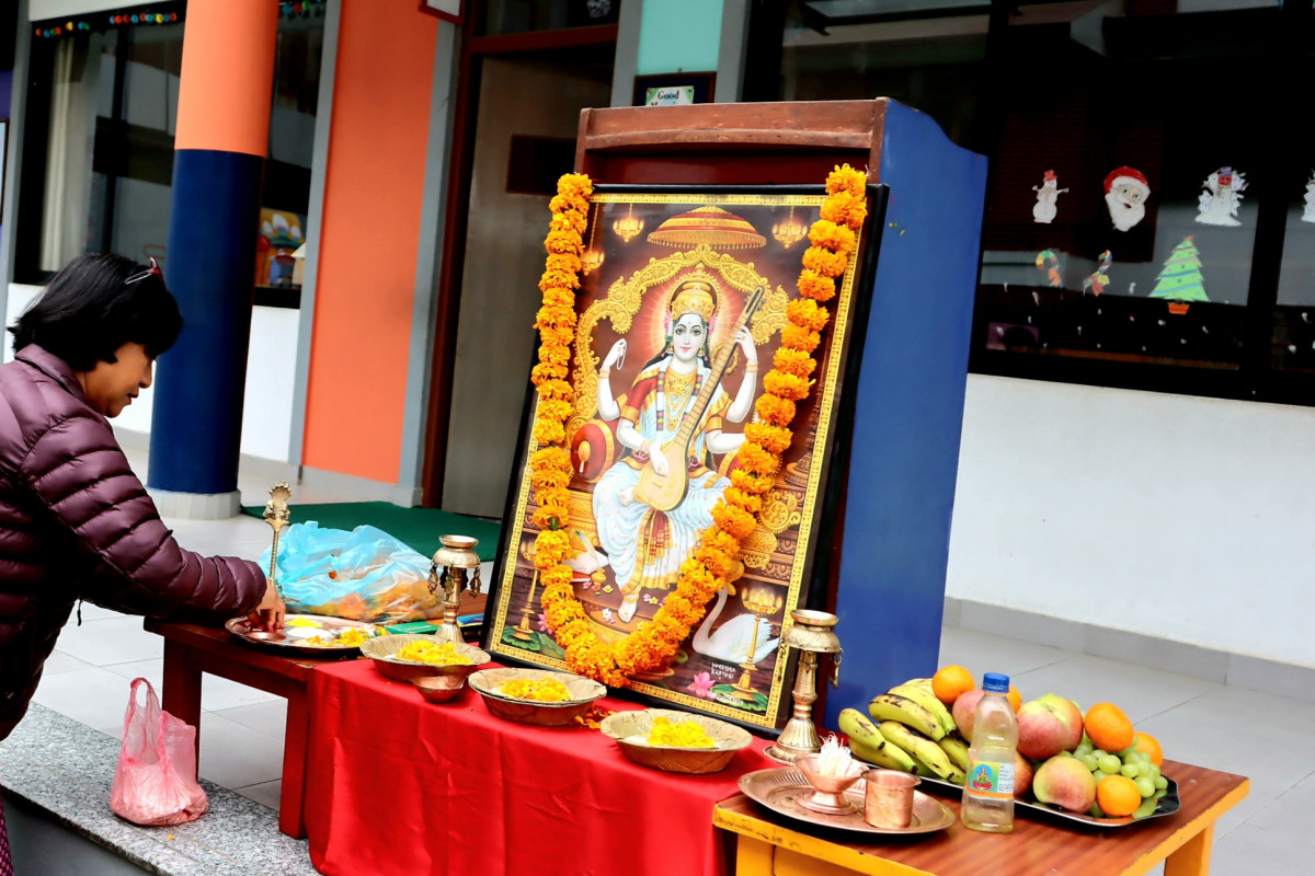 आज बसन्त पञ्चमी अर्थात सरस्वती पुजा धुमधामको साथ मनाउदै सम्पन्न। (तस्बिर सहित)