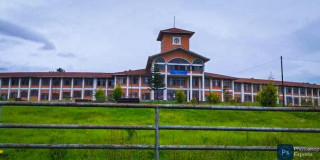 तीनवर्षे स्नातक तह २०७२ मा भर्ना भएका विद्यार्थीको लागि मौका परिक्षाको आवेदन खुला। (सूचना सहित)