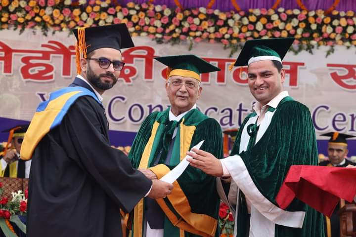 बीपी कोइराला स्वास्थ्य विज्ञान प्रतिष्ठानको दिक्षान्त समारोहमा ६५७ विद्यार्थी दीक्षित
