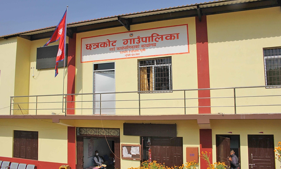 एसईईमा ४ जिपिए ल्याउने विद्यार्थीलाई १ लाख ५१ हजार छात्रवृत्ति ।