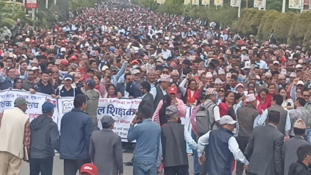 कक्षा १२ को परीक्षा स्थगित गर्ने महासंघको निर्णय ।