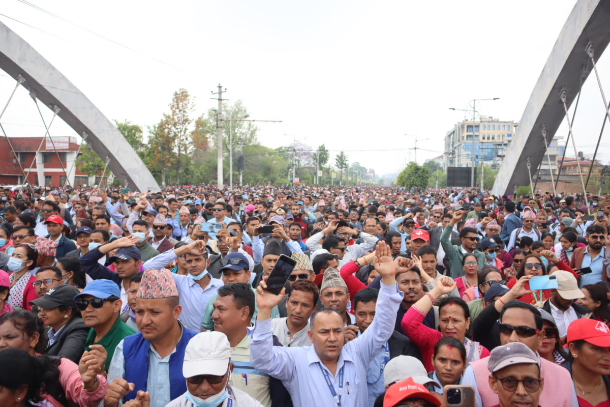 शिक्षकसँग सहमति गर्न मन्त्री परिषद्मा पेश गर्ने सात बुँदे प्रस्ताव ।