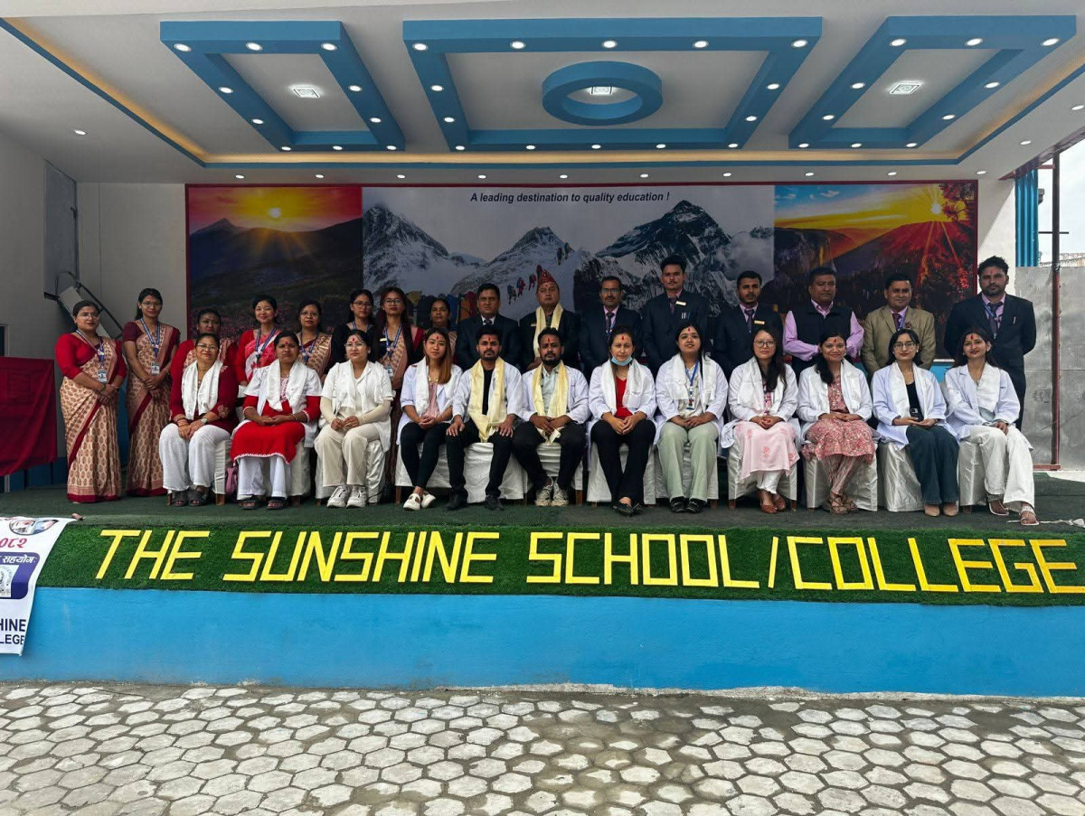 द सनसाइन स्कुल/ कलेजमा नि:शुल्क स्वास्थ्य शिविर