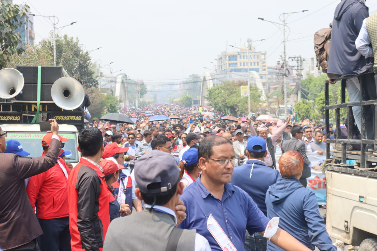 शिक्षक महासंघको आन्दोलनविरुद्ध कानूनका विद्यार्थीद्वारा सर्वोच्चमा रिट दर्ता