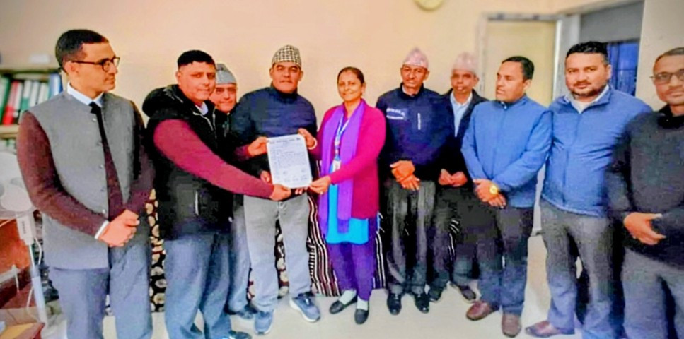 बजेटमा व्यवस्था गरिएको स्थानीय भत्ता नपाएको भन्दै शिक्षकले बुझाए ध्यानाकर्षण पत्र