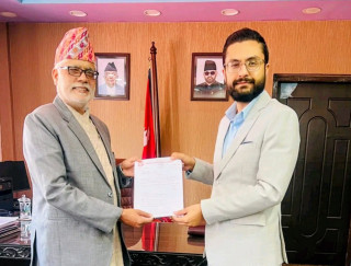 नेपाल संस्कृत विश्वविद्यालयका नवनियुक्त उपकुलपति खतिवडाले लिए शपथ